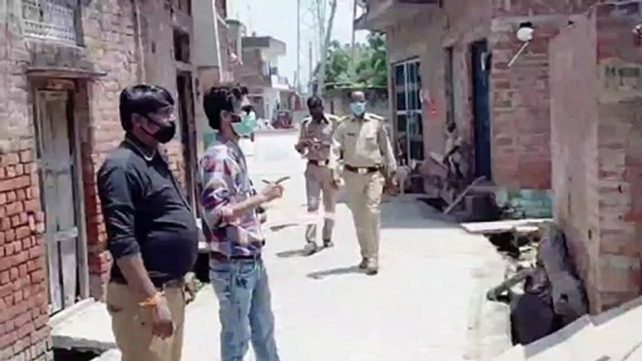 कोरोना पोजटिव रिपोर्ट आने के बाद प्रशासन द्वारा मरीज को भेजा गया अस्पताल