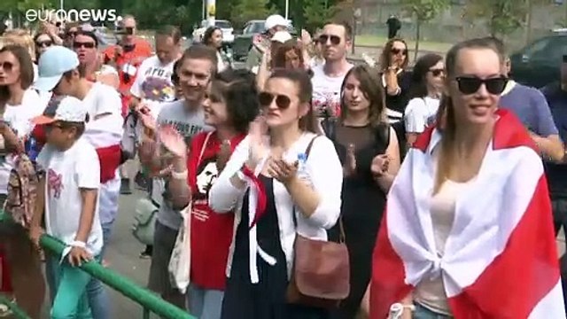 Funcionarios bielorrusos se suman a las protestas contra Lukashenko