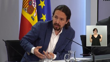 Télécharger la video: Iglesias responde a los insultos y pintadas durante sus vacaciones en Asturias