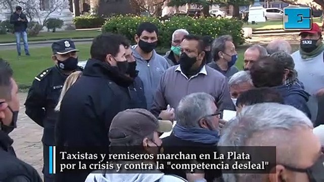 Taxistas y remiseros marcha
