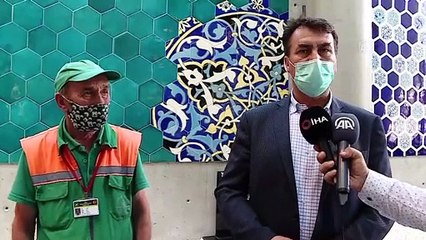 Bulduğu 110 bin lirayı polise teslim eden temizlik işçisine belediyeden hediye - BURSA