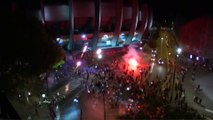 Les supporters du PSG fêtent la qualification devant le Parc des Princes - Foot - C1