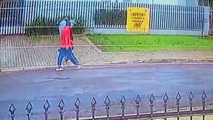 Trio é flagrado invadindo residência no Bairro Alto Alegre