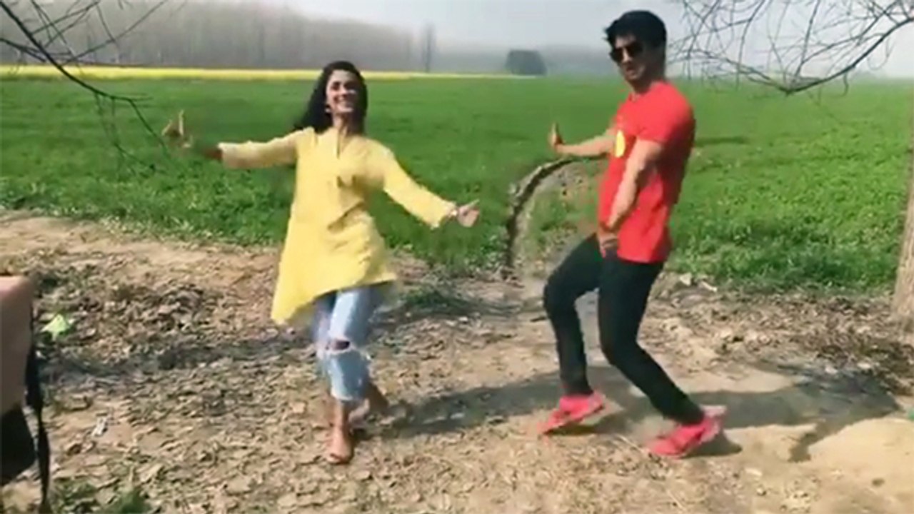 Watch: Sushant Singh Rajput Dancing With His Ni...