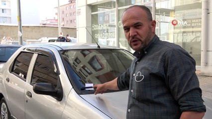 Van’da ‘insanlık ölmemiş’ dedirten olay...Park halindeki araca çarpınca yazdığı not takdir topladı