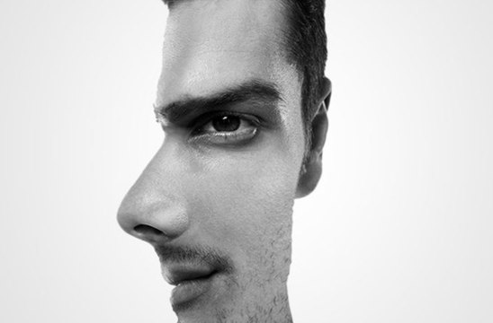 L’homme est-il de face ou de profil ? La réponse donne des informations sur votre personnalité