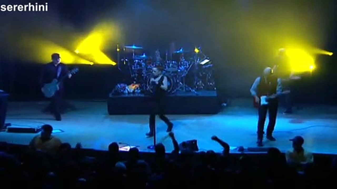 Garbage — “Push It” — (from “Garbage – One Mile High...Live”)