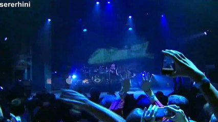 Garbage — “Only Happy When It Rains” — (from “Garbage – One Mile High...Live”)