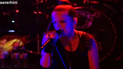 Garbage — “Supervixen” — (from “Garbage – One Mile High...Live”)