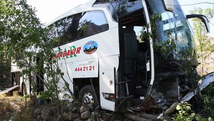 Yolcu otobüsü kaza yaptı: 1 ölü, 24 yaralı - GÜMÜŞHANE