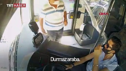 Maske uyarısı yapan şoföre dayak kamerada