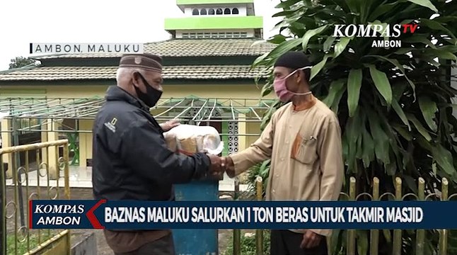 Baznas Maluku Salurkan 1 Ton Beras Untuk Takmir Masjid