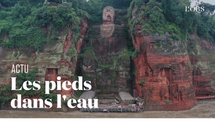 Ce Bouddha géant est menacé par les inondations monstres en Chine