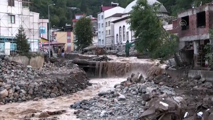 Sel nedeniyle yıkılan köprüde çalışmalar devam ediyor - GİRESUN