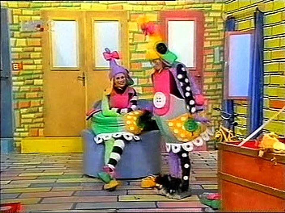 Spike, ... Na kraju ulice!, Ninin kutak