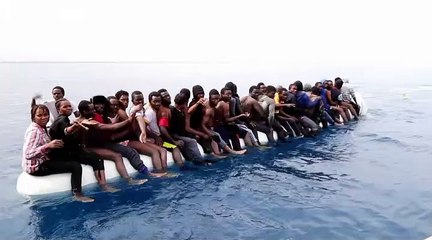 Au moins 45 migrants meurent dans un naufrage au large de la Libye