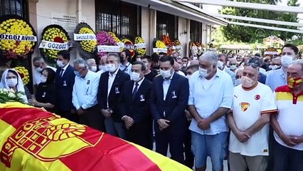 Göztepe'nin eski futbolcularından Halil Kiraz son yolculuğuna uğurlandı (2) - İZMİR