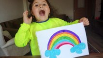 Sılanaz ve annesi rengarenk gökkuşağı boyadı | Eğlenceli Çocuk Videosu | Renkleri Öğrendi