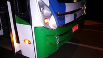 Moto e ônibus se envolvem em colisão no Bairro Santo Onofre