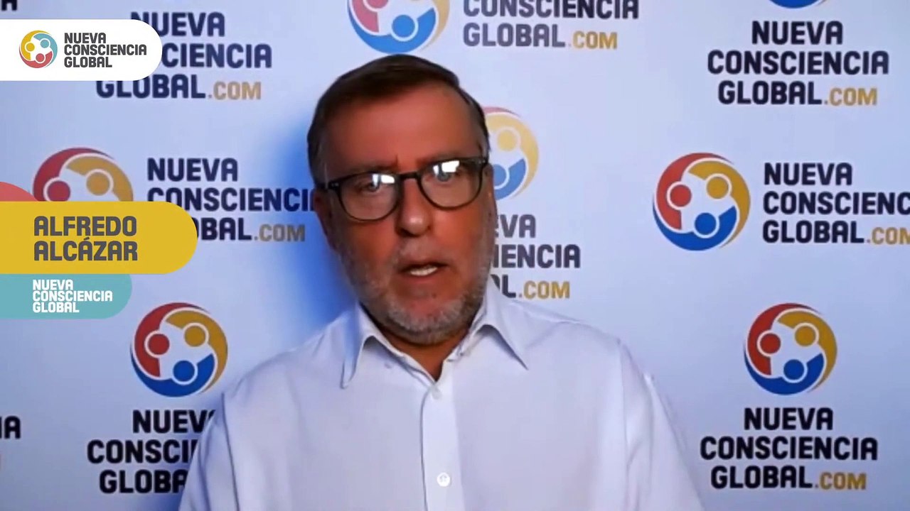 Besos, abrazos y sonrisas. Un mundo sin más máscaras,  Alfredo Alcázar