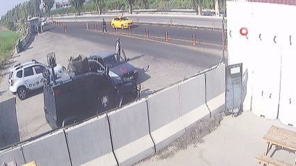 Kadın polis, uygulama noktasında doğum yaptırdı...O anlar kamerada