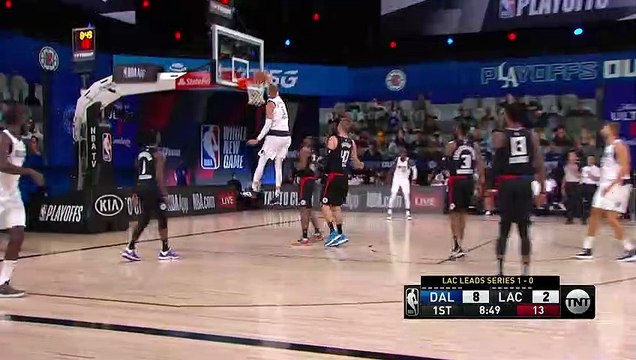 Leonard's 35 points in vain for Clippers as Mavs level series