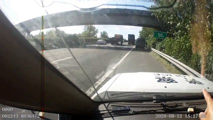 Chinese man stops truck in emergency lane on highway to take shower
