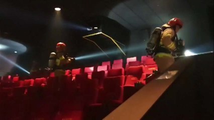 경남 창원 롯데시네마에서 불...관람객 50여 명 대피 / YTN