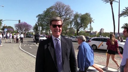 Cayetano Martínez de Irujo recibe el apoyo de Genoveva y sus hijos