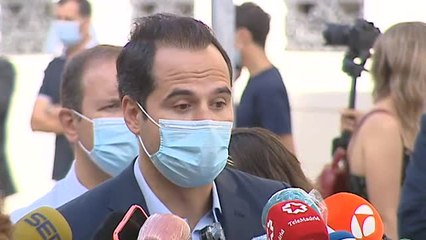 Aguado dice que no contempla otro escenario que no sea el comienzo presencial del curso