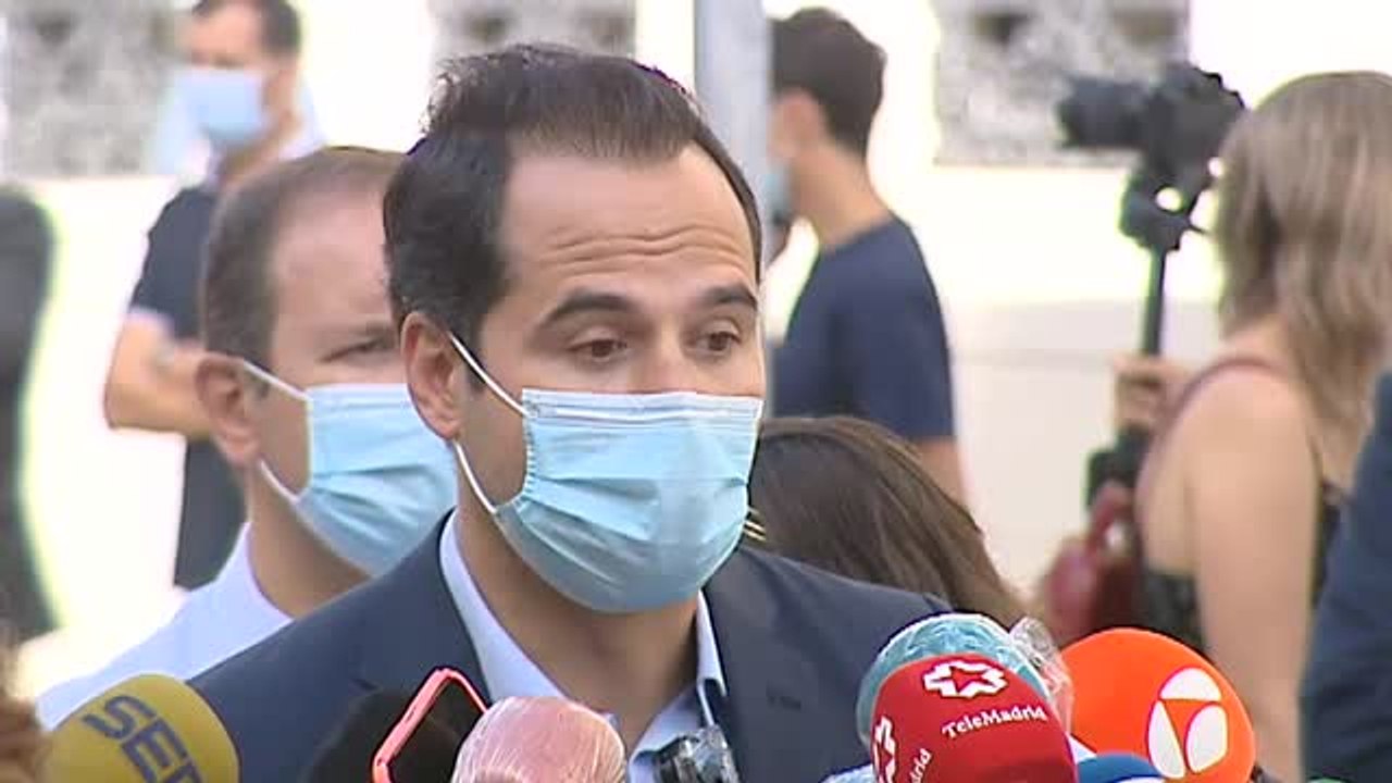 Aguado dice que no contempla otro escenario que no sea el comienzo presencial del curso