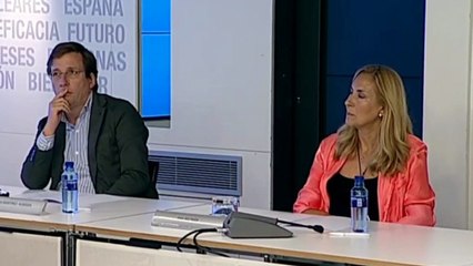 Casado esquiva el cuerpo a cuerpo con Álvarez de Toledo: "Gracias por todo, Cayetana"