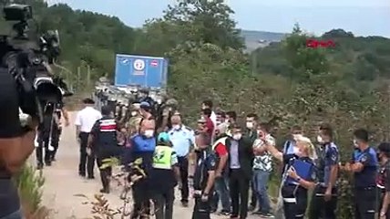Şile'de kaçak yapılar yıkılıyor