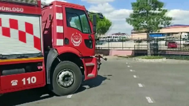 Yangın ihbarına gitti, doğum günü sürpriziyle karşılaştı - UŞAK