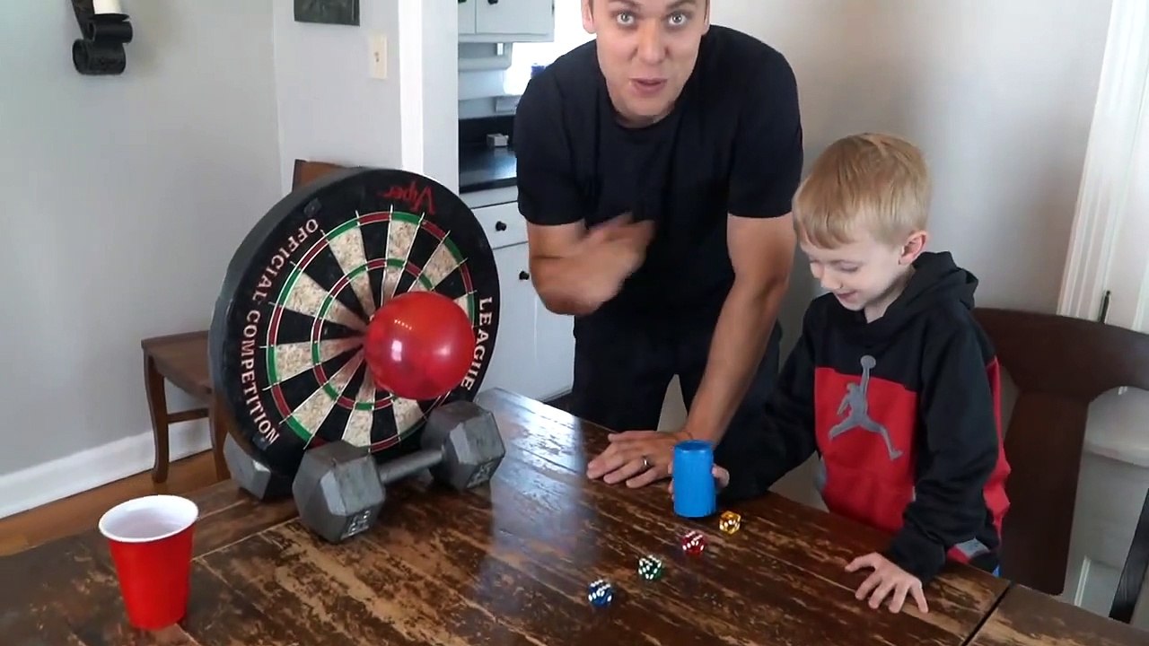 Challenging WATER BOTTLE FLIP GENIUS! Ft. That's Amazing