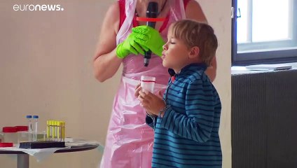 Koronavírus: ősztől folyamatosan tesztelik Ausztriában a gyerekeket