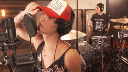 jxdn & Travis Barker 'So What!' (Live Performance) Open Mic