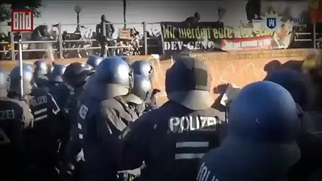 Antifa - Gewaltbereite Ideologisch verblödete Systemsklaven