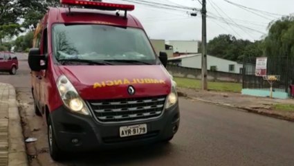 Mulher sofre queda em escada e é socorrida pelo Corpo de Bombeiros