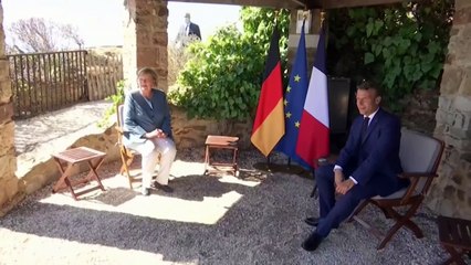 Merkel bietet Behandlung von Nawalny in deutschem Krankenhaus an