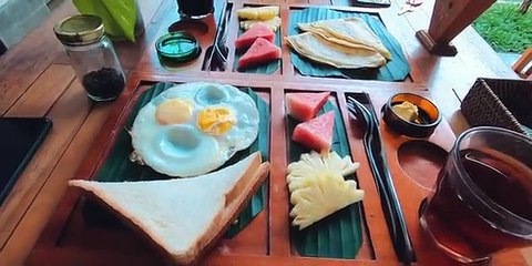 উবুদে চালিয়েছিলাম খাদ্য অভিযান  !  ইতালিয়ান পিজ্জা থেকে শুরু করে বালিনিজ খাবার   ! #SAzadworldpro