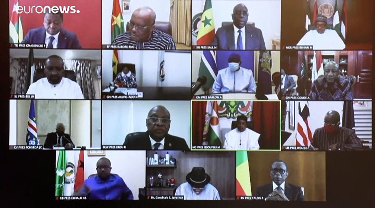 Mali : la junte militaire promet un président de transition "civil ou militaire"