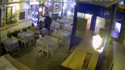 Muğla'da bir kadının darbedildiği anlar güvenlik kamerasına yansıdı