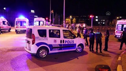Karabük'te motosiklet ile otomobil çarpıştı: 3 yaralı
