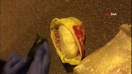 17 yaşındaki kurye 2 bin 100 gram uyuşturucu ile yakalandı