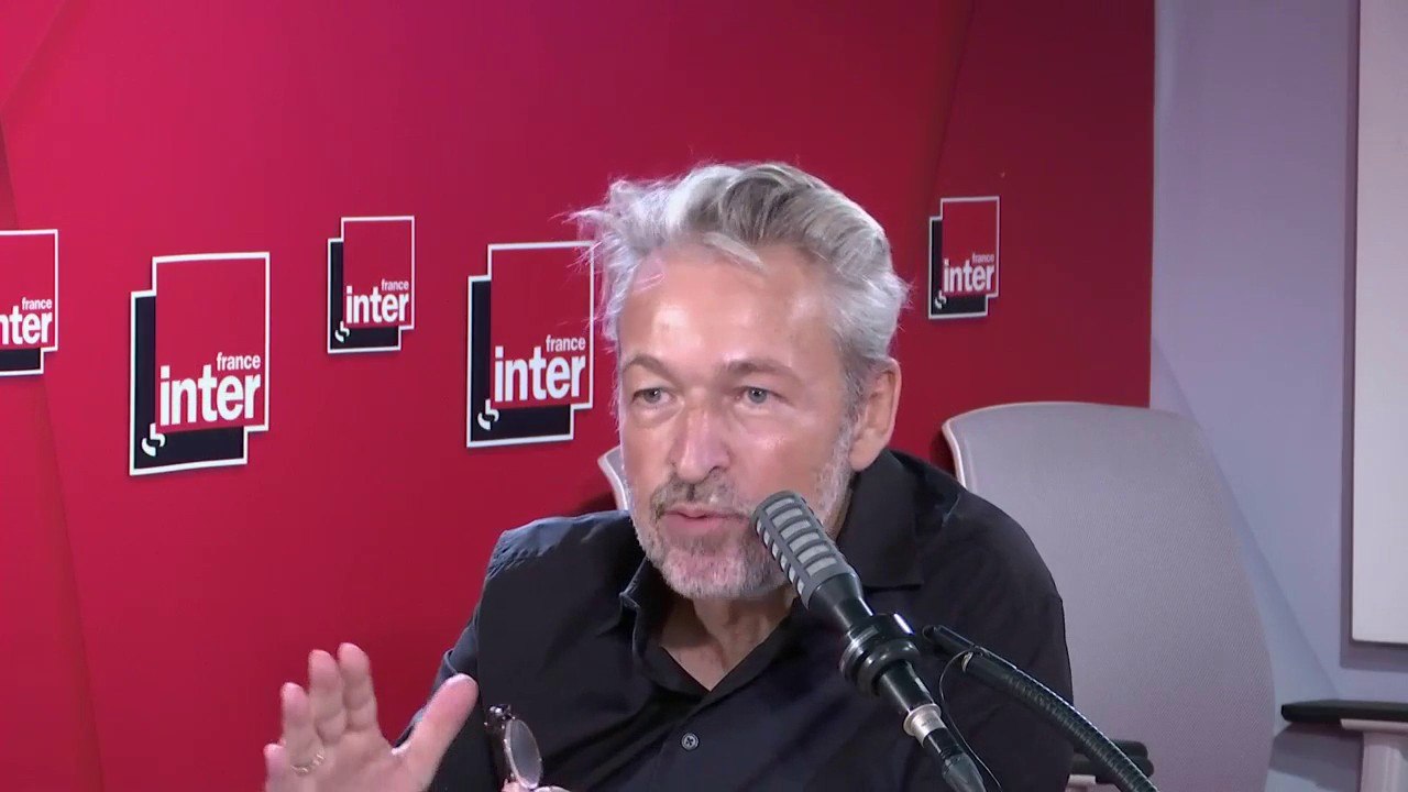 Eric Reinhardt : "C'est quelque chose que je voulais faire depuis longtemps : s'introduire dans la structure complexe d'un événement en train de se produire"