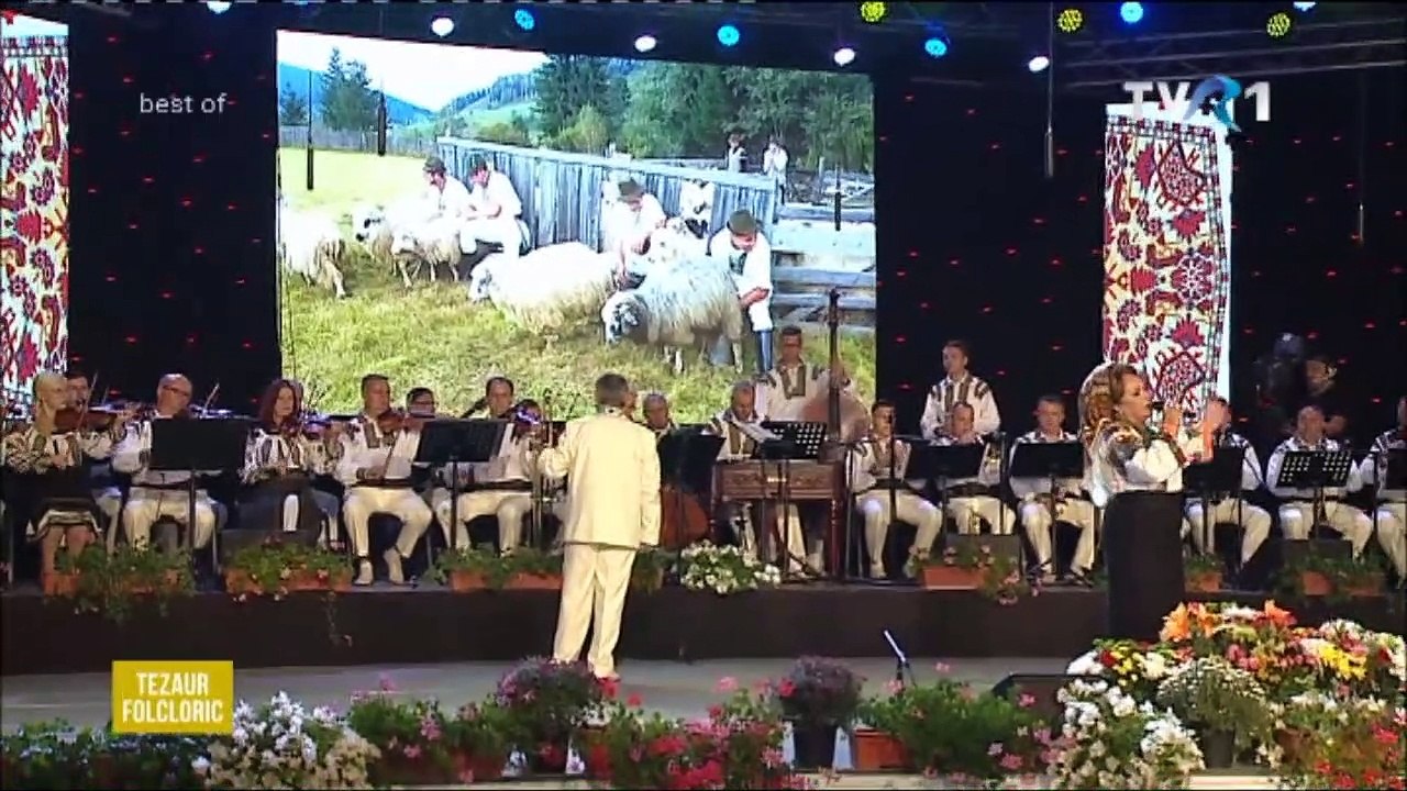 Laura Lavric - Spectacol aniversar 65 de ani ai ansamblului folcloric „Ciprian Porumbescu” - Suceava (Tezaur folcloric - 2019)