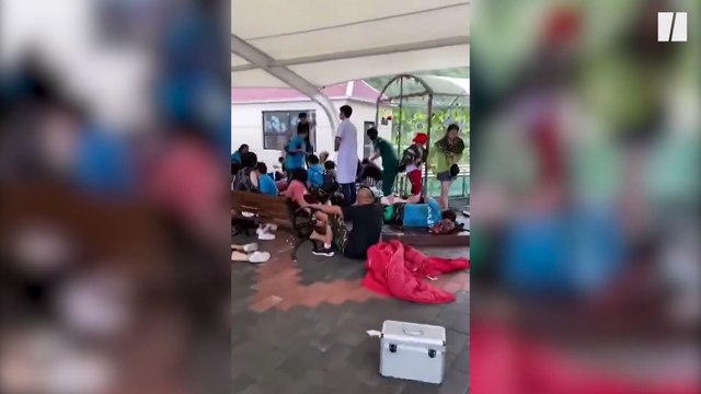 En Chine, un toboggan en verre devient trop glissant avec la pluie et fait un mort