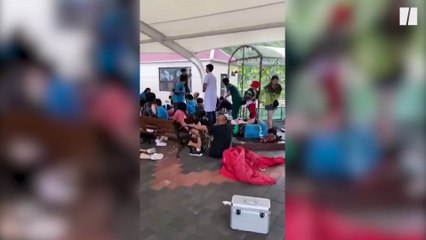 En Chine, un toboggan en verre devient trop glissant avec la pluie et fait un mort