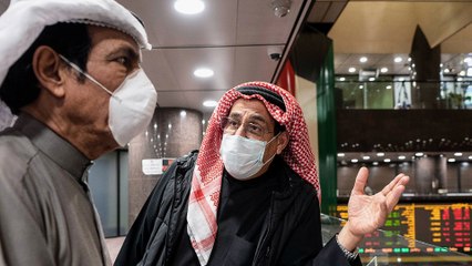 مطالبات بتأجيل سداد أقساط قروض الكويتيين